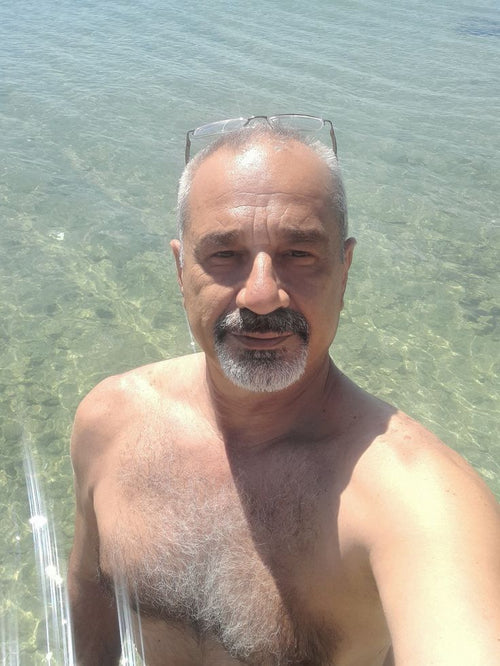 Robert M., 58